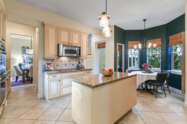 256 W Bay Cedar Circle, Jupiter, FL 33458