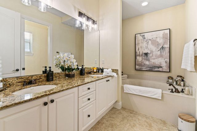 256 W Bay Cedar Circle, Jupiter, FL 33458