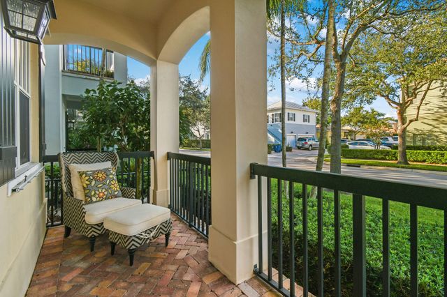 256 W Bay Cedar Circle, Jupiter, FL 33458