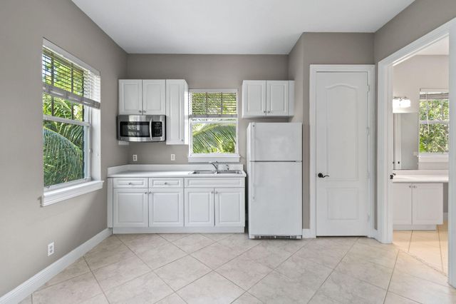 256 W Bay Cedar Circle, Jupiter, FL 33458