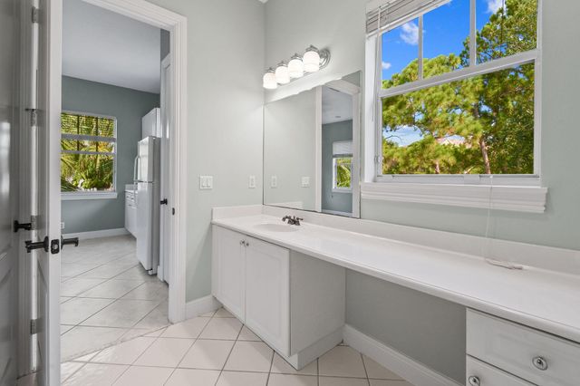 256 W Bay Cedar Circle, Jupiter, FL 33458