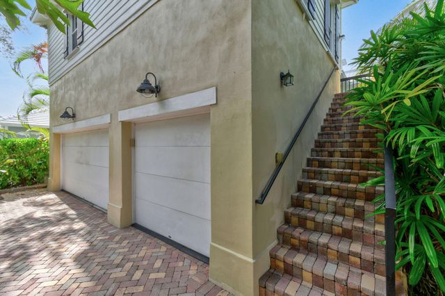 256 W Bay Cedar Circle, Jupiter, FL 33458