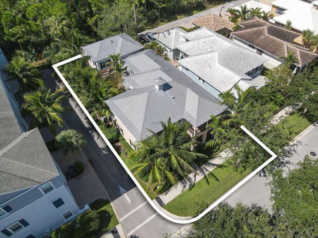 256 W Bay Cedar Circle, Jupiter, FL 33458