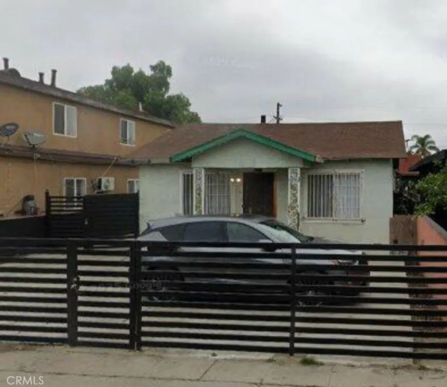 331 E 107th St, Los Angeles, CA 90003