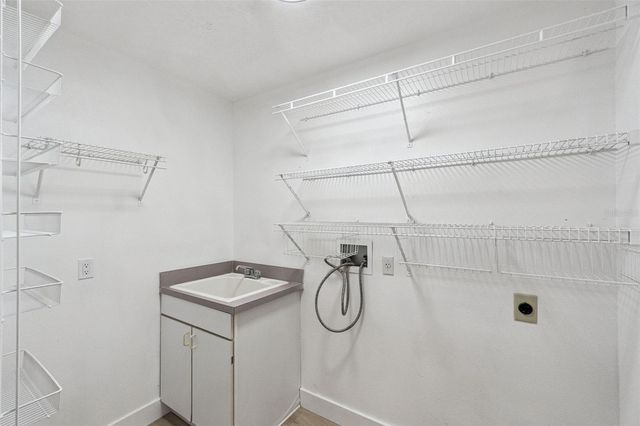 5229 HAMMOCK CIRCLE, St Cloud, FL 34771