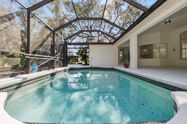 5229 HAMMOCK CIRCLE, St Cloud, FL 34771