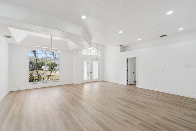 5229 HAMMOCK CIRCLE, St Cloud, FL 34771