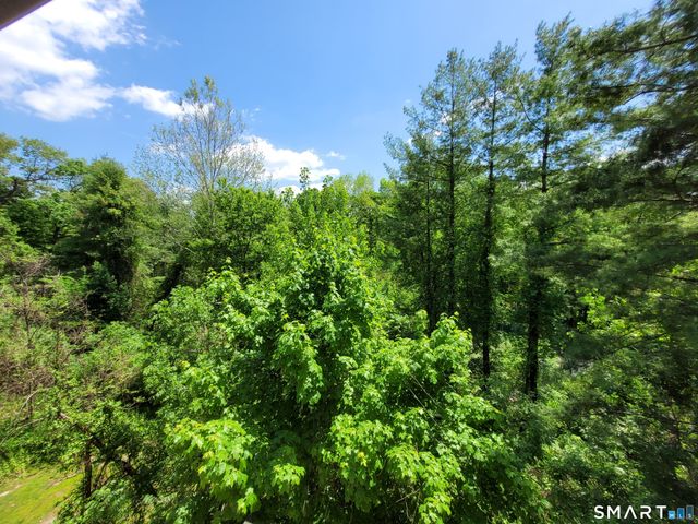 5 Essex Court, Brookfield, CT 06804