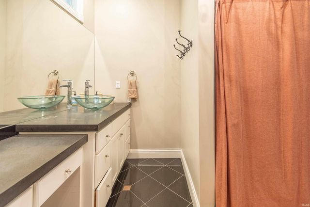 4923 N Chatham Drive, Bloomington, IN 47404