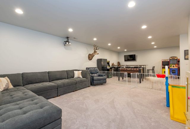 4923 N Chatham Drive, Bloomington, IN 47404