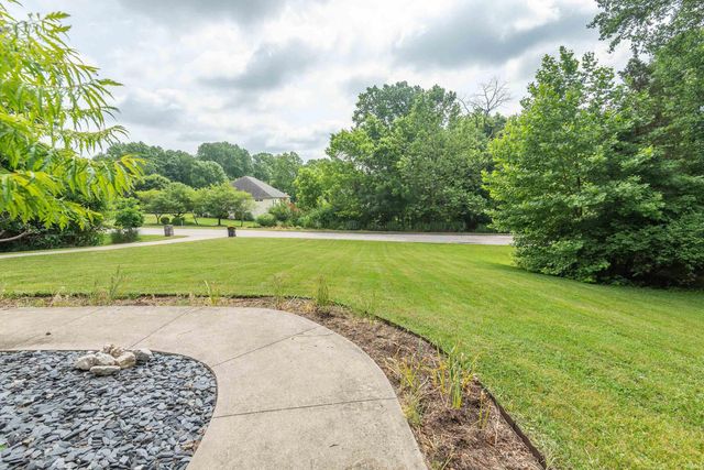4923 N Chatham Drive, Bloomington, IN 47404
