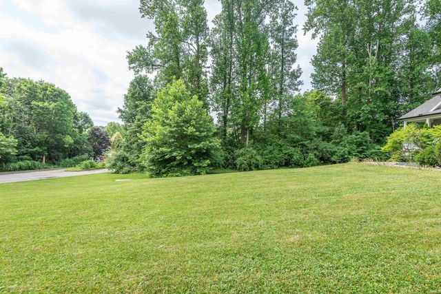 4923 N Chatham Drive, Bloomington, IN 47404