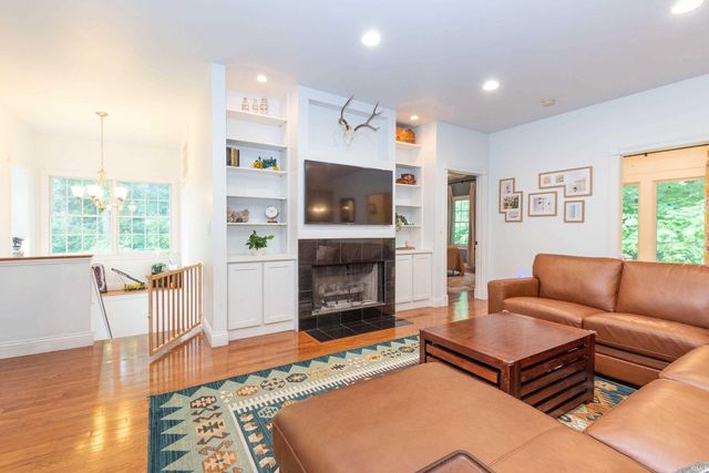 4923 N Chatham Drive, Bloomington, IN 47404