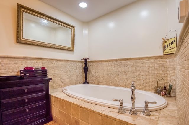 49 Neighbors Row, Conway, NH 03860