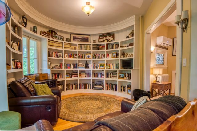 49 Neighbors Row, Conway, NH 03860