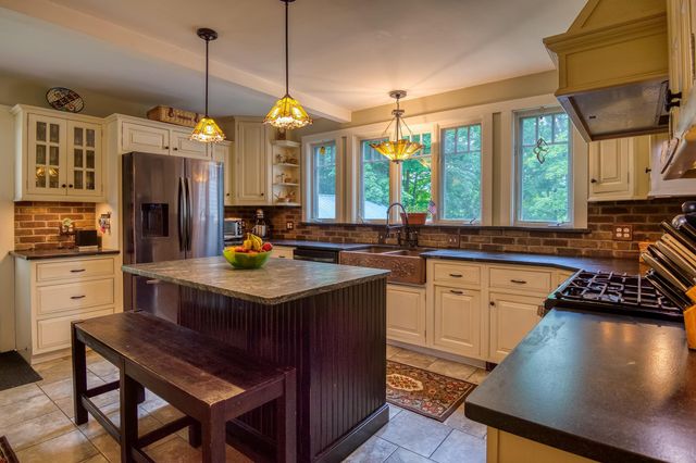 49 Neighbors Row, Conway, NH 03860