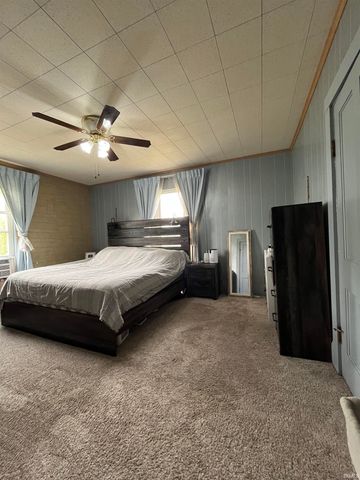 512 E Kendall Street, Lafontaine, IN 46940