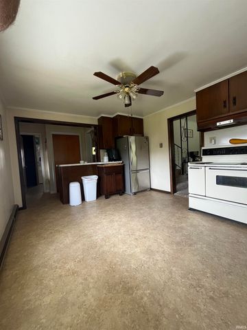 512 E Kendall Street, Lafontaine, IN 46940
