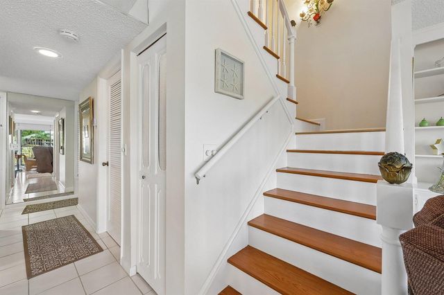 9240 SE Riverfront D, Jupiter, FL 33469
