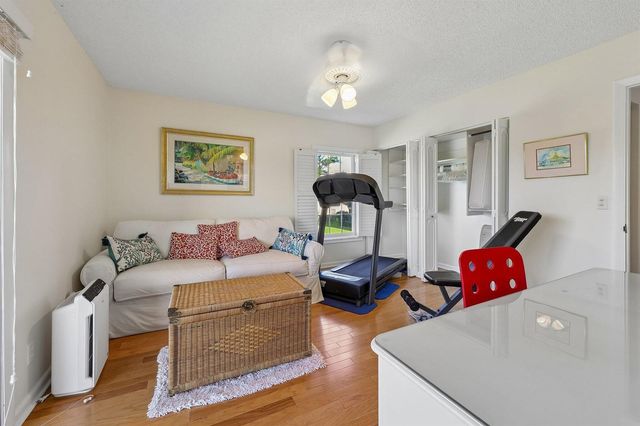 9240 SE Riverfront D, Jupiter, FL 33469