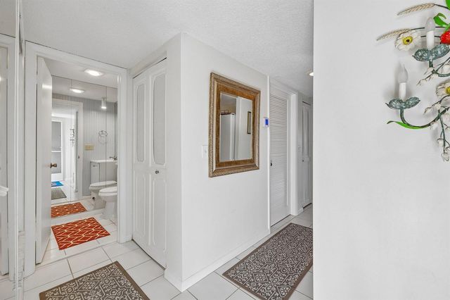 9240 SE Riverfront D, Jupiter, FL 33469