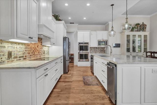 77 Seis Lagos Trail, Lucas, TX 75098