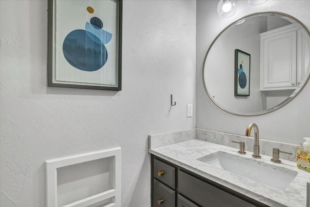 77 Seis Lagos Trail, Lucas, TX 75098