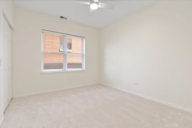 944 W 15th Place 3B, Chicago, IL 60608