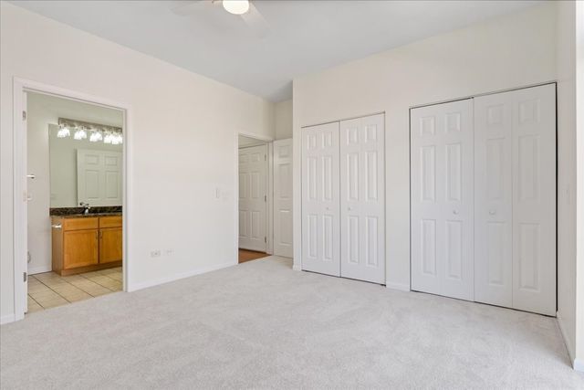 944 W 15th Place 3B, Chicago, IL 60608