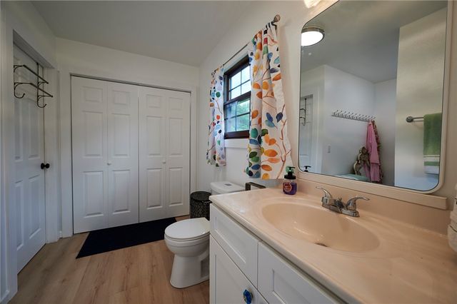 214 Youngs Ln, Sugarcreek Boro, PA 16323