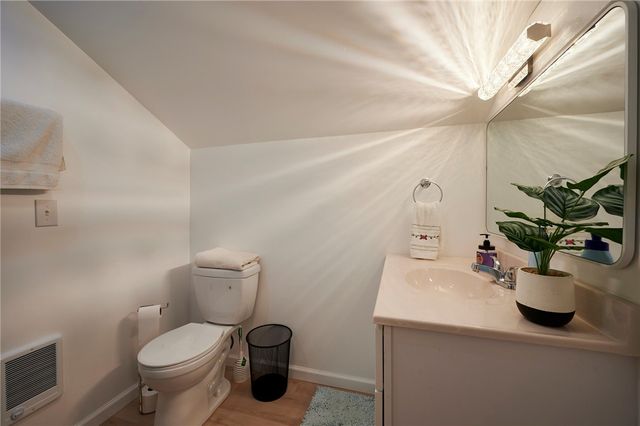 214 Youngs Ln, Sugarcreek Boro, PA 16323