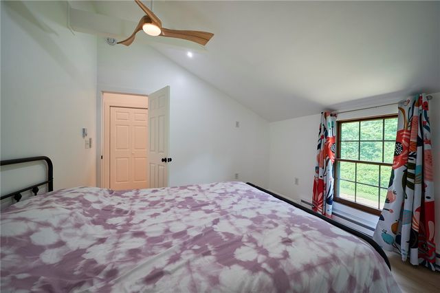 214 Youngs Ln, Sugarcreek Boro, PA 16323