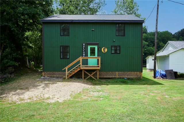 214 Youngs Ln, Sugarcreek Boro, PA 16323