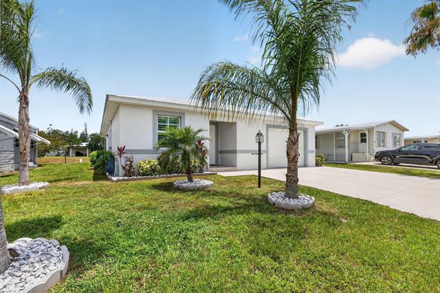 38 Spanish Way, Port St. Lucie, FL 34952