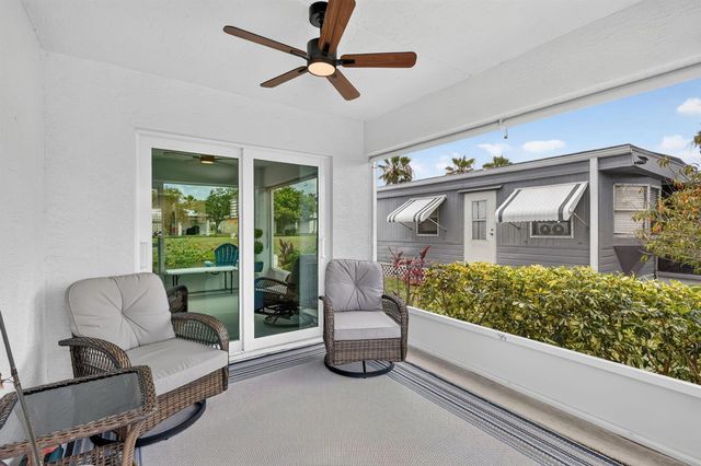 38 Spanish Way, Port St. Lucie, FL 34952