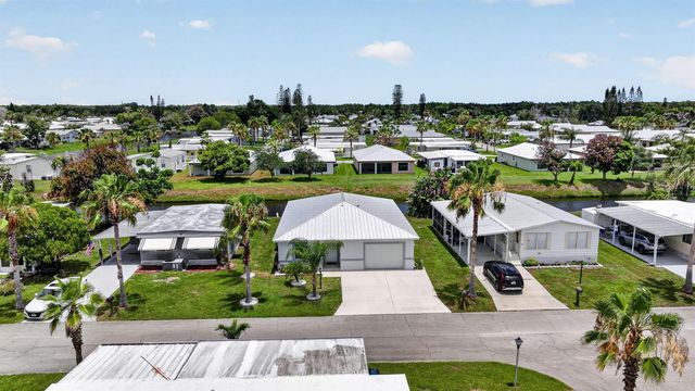 38 Spanish Way, Port St. Lucie, FL 34952