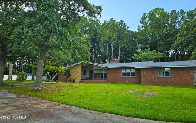 412 Mosley Drive, Rocky Mount, NC 27804