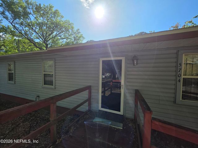 5704 XAVIER Road, Jacksonville, FL 32209