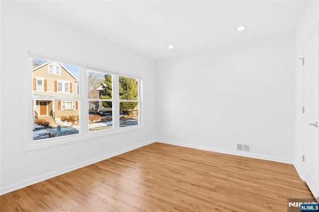 43 Howe Avenue 1, Montclair, NJ 07042