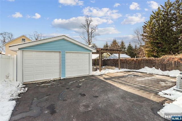 43 Howe Avenue 1, Montclair, NJ 07042