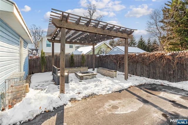 43 Howe Avenue 1, Montclair, NJ 07042