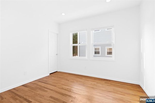 43 Howe Avenue 1, Montclair, NJ 07042