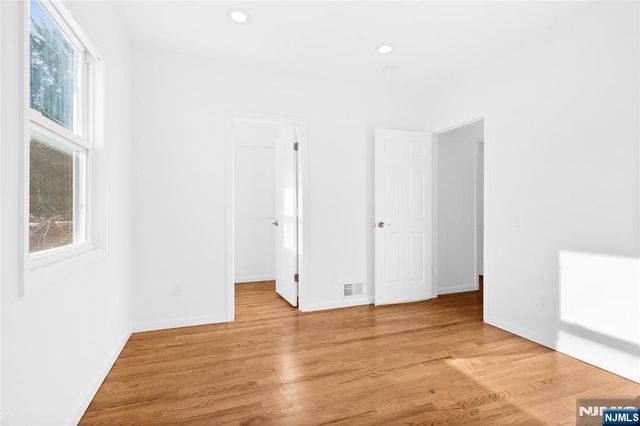 43 Howe Avenue 1, Montclair, NJ 07042