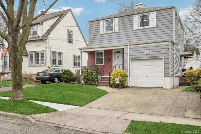 25 Adelaide Street, Floral Park, NY 11001
