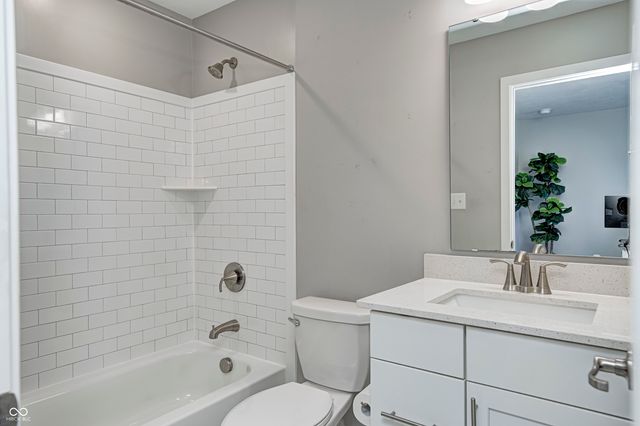 16435 Rathbun Court, Fortville, IN 46040