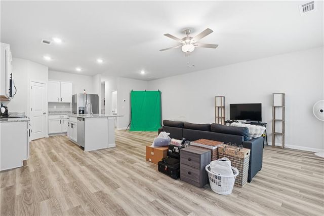 3939 Hidden River Lane, Oakwood, GA 30566