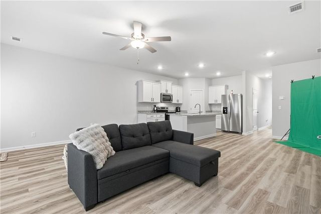 3939 Hidden River Lane, Oakwood, GA 30566