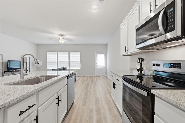 3939 Hidden River Lane, Oakwood, GA 30566