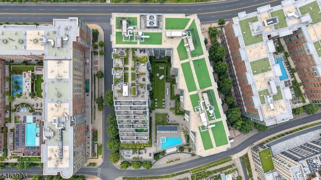 9 Ave At Port Imperial 1009, West New York Town, NJ 07093