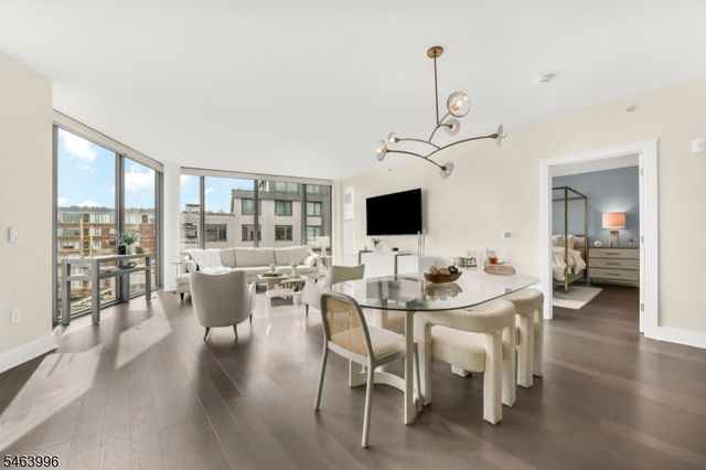 9 Ave At Port Imperial 1009, West New York Town, NJ 07093